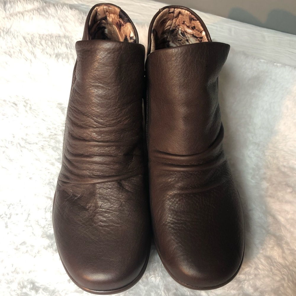 Soft Brown Ankle booties